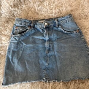 Topshop Light Wash Distressed Denim Mini Skirt - Size 6